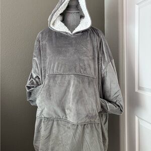 Junior Size The Comfy Original Gray Hoodie (ONE SIZE)